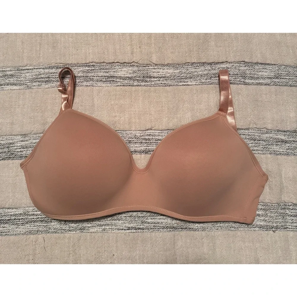 Wireless Bra Tan Nude 36DD Style Smooth Comfort
